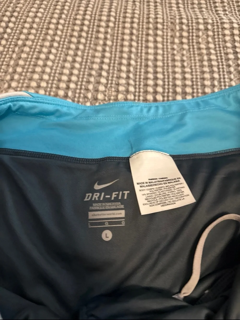 Nike women running shorts bundle of 4 in size Large